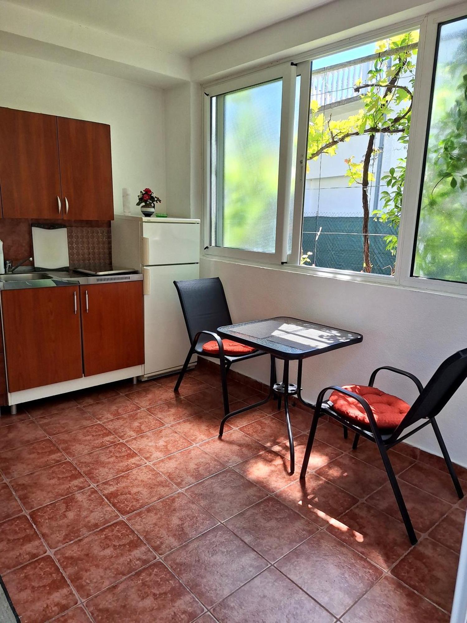 Apartmani Hortenzija Budva Ruang foto